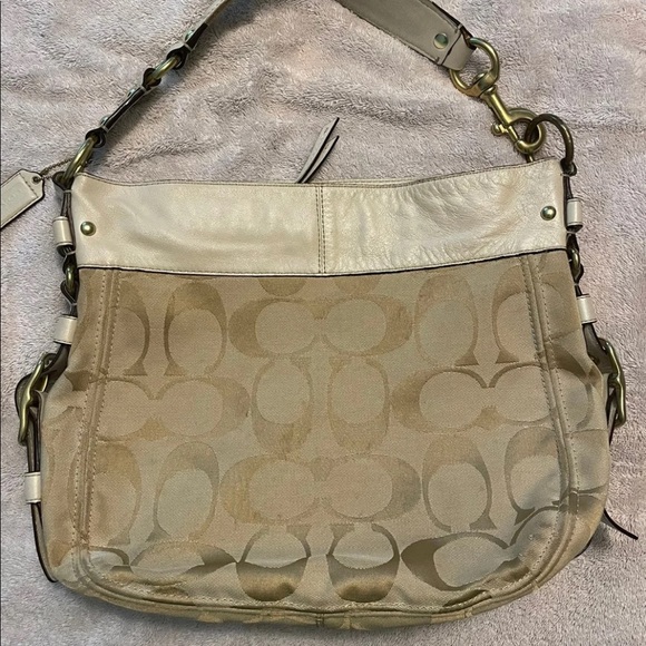 Coach purse - Picture 2 of 4